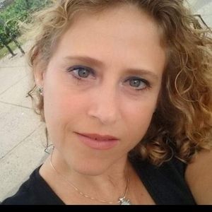 Meet your Posher, Isabel